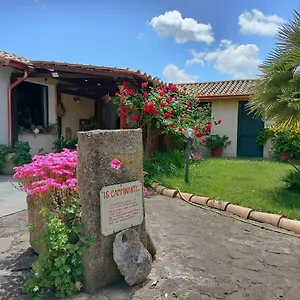 Couette-café Is Camminantis, Nurallào